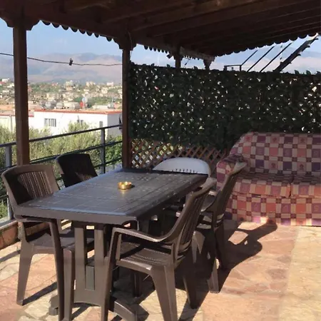 Korado Appartamento Sarandë